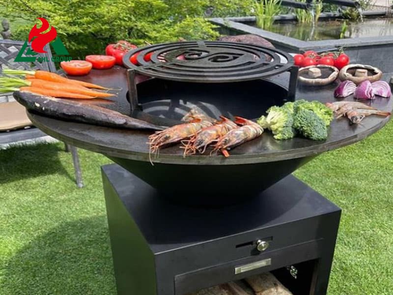 Large Rusty bbq grill
